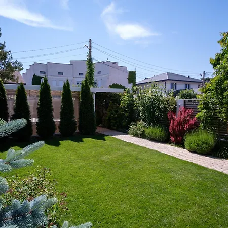 будинок для 6 людей є підвал Apartment *